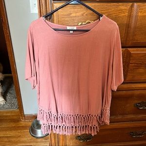 Umgee size small pink tassel tee